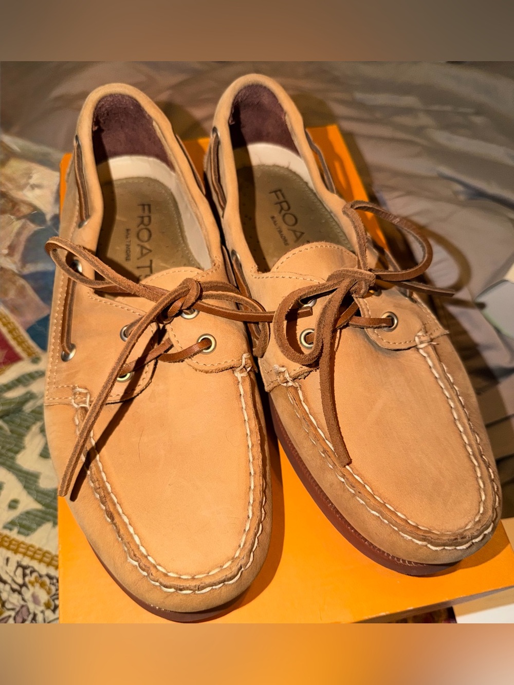Froats Men’s Classic Tan Leather Boat Shoes size 8